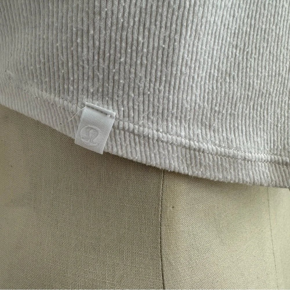 Lululemon Hold Me Tight Cropped Long Sleeve Top